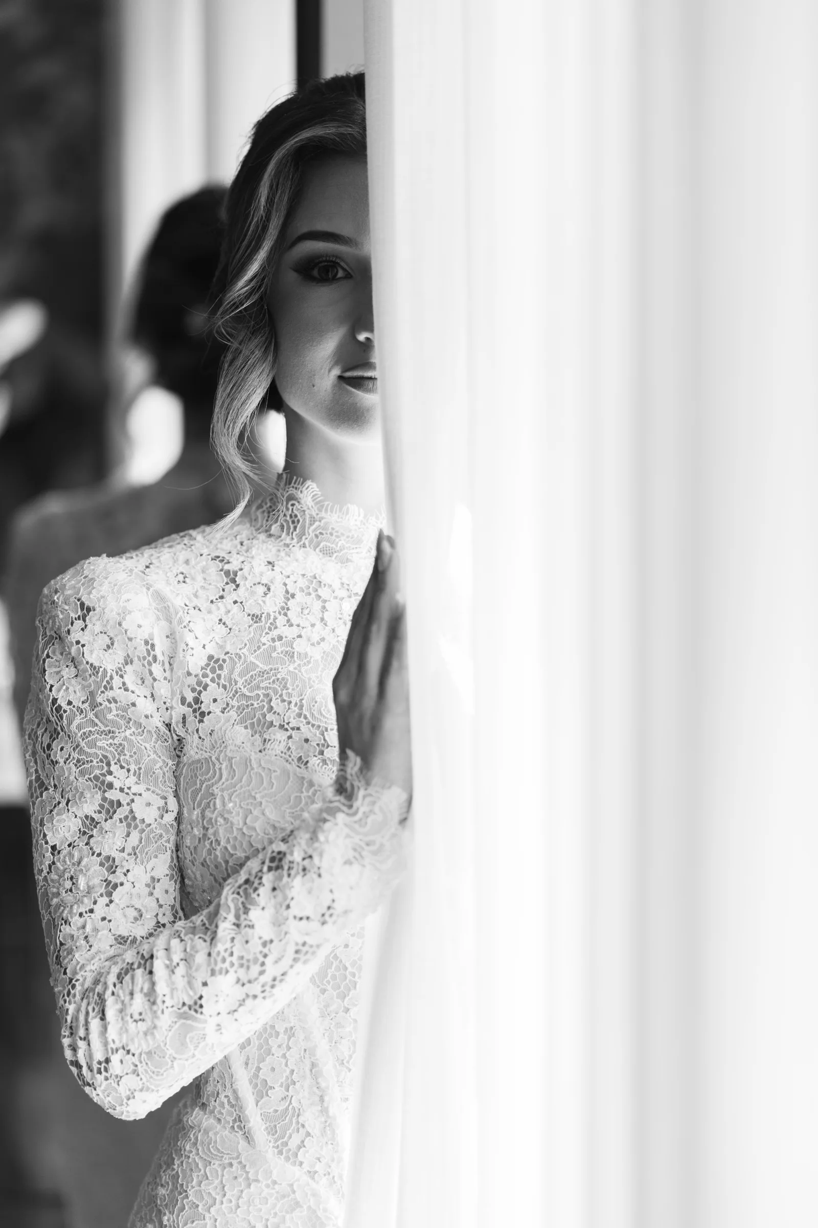 artistic wedding photography session of a couple in Sicily by professional destination wedding photographer