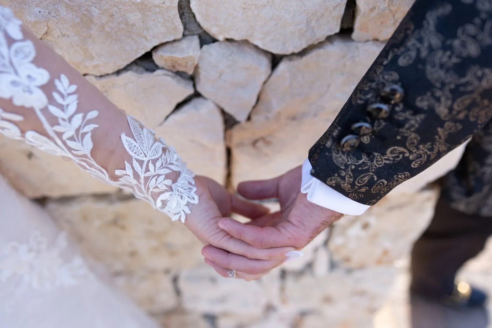 Alex e Angela — wedding photograph in Capocampolato, Brucoli., Sicily