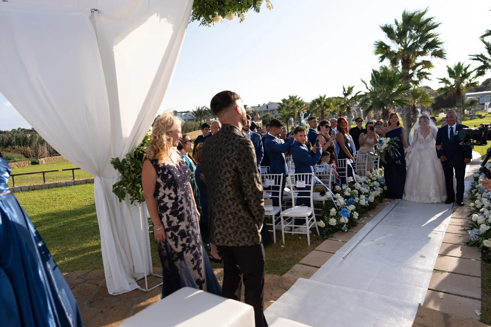 Alex e Angela — wedding photograph in Capocampolato, Brucoli., Sicily