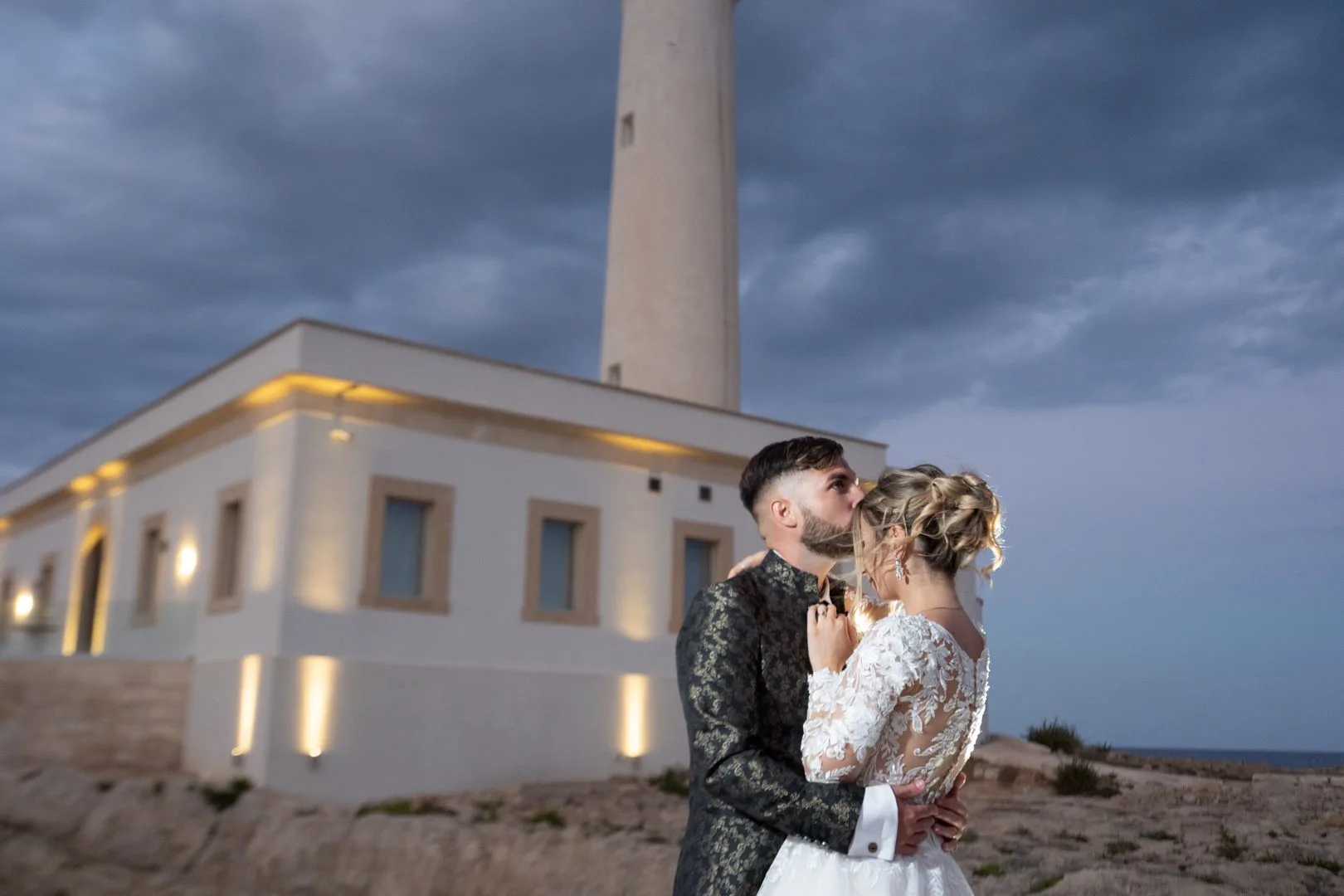 Alex e Angela — wedding photograph in Capocampolato, Brucoli., Sicily
