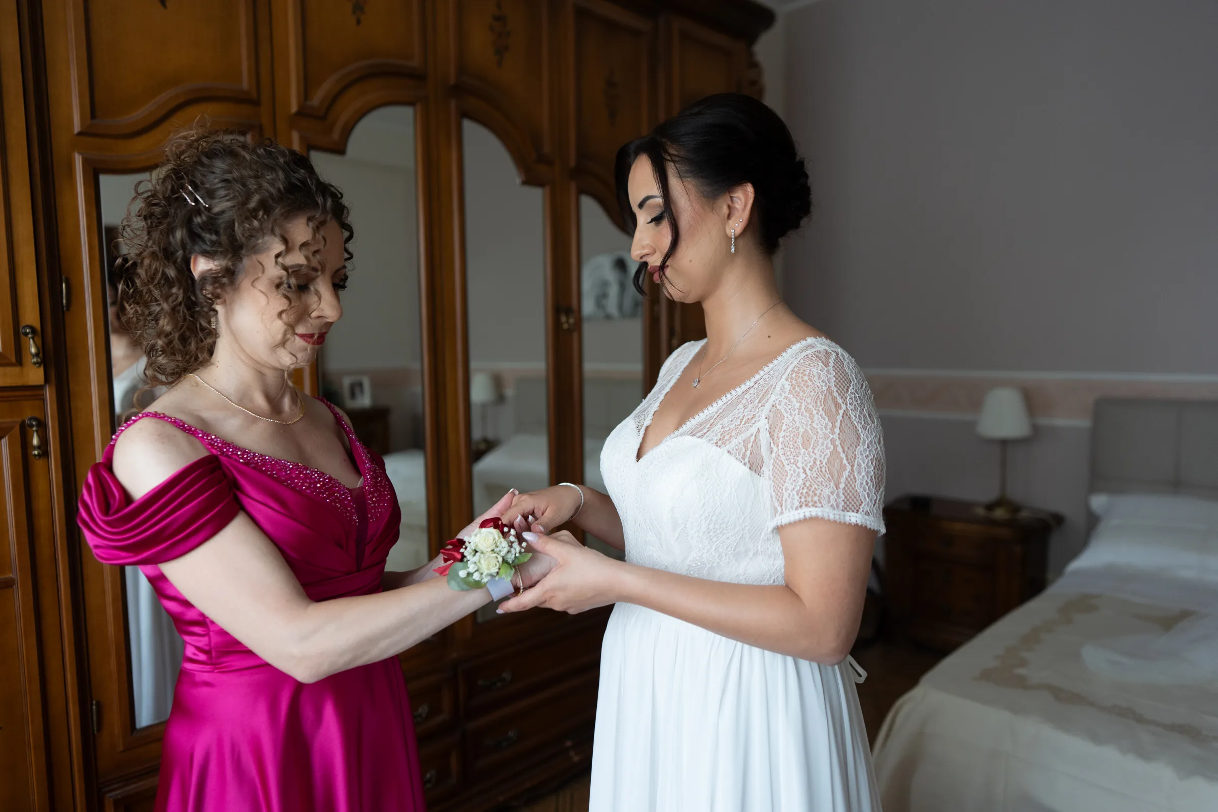 Claudio e Marianna — wedding photograph in Duomo Catania e Acicastello, Sicily