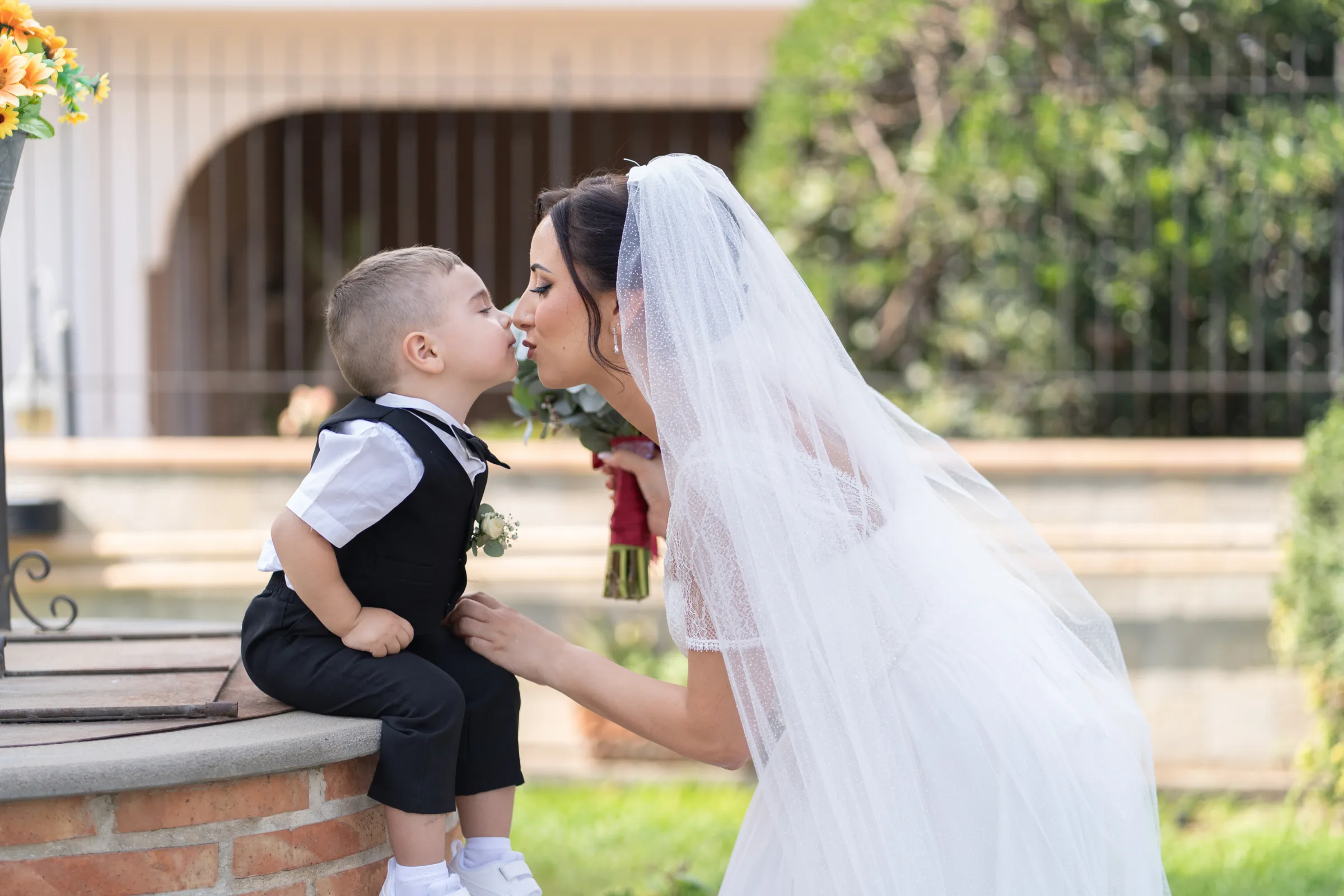 Claudio e Marianna — wedding photograph in Duomo Catania e Acicastello, Sicily