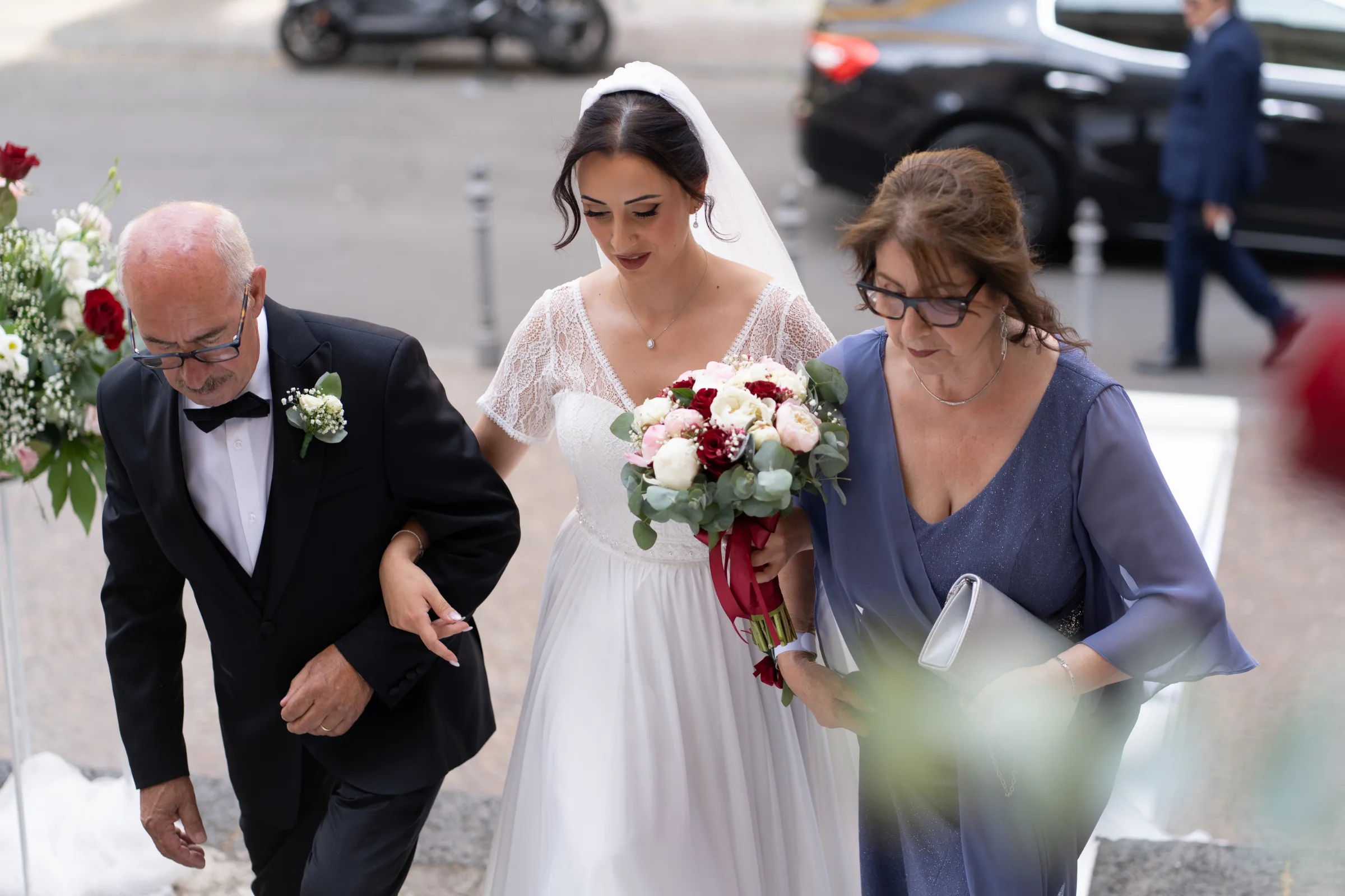 Claudio e Marianna — wedding photograph in Duomo Catania e Acicastello, Sicily