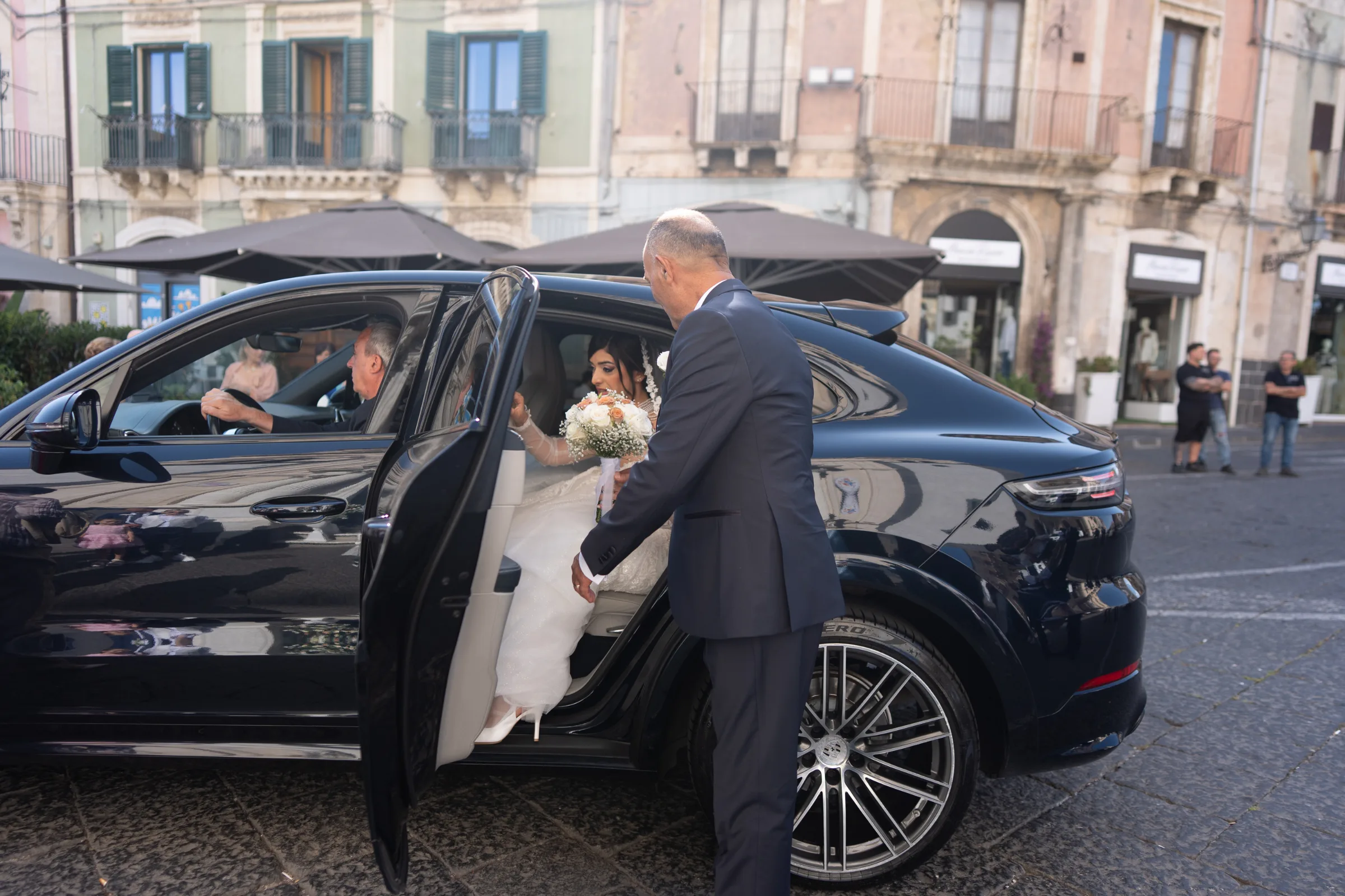 Daniele e Giorgia — wedding photograph in Villa Garufi a Catania, Sicily