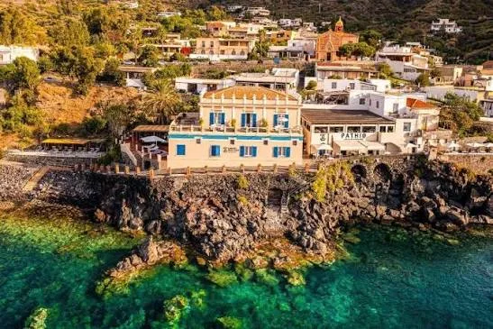 Picturesque cobblestone streets and charming Mediterranean island architecture in Salina.